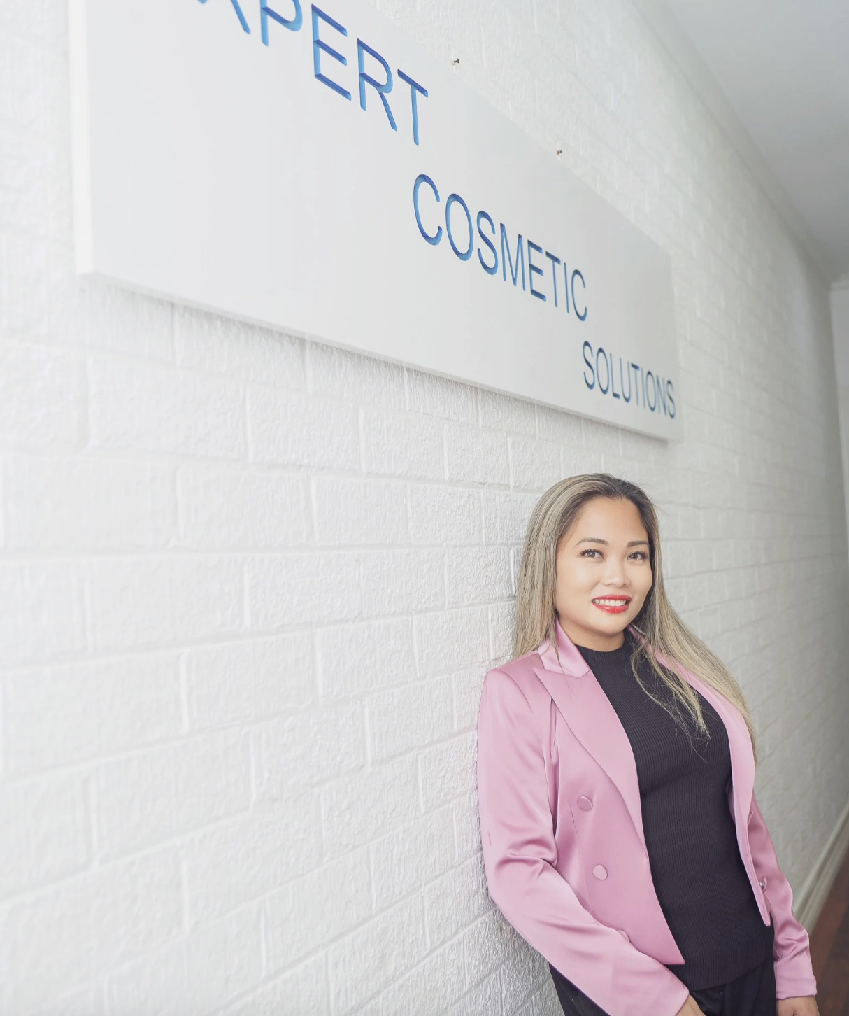 About Us - Expert Cosmetic Solutions